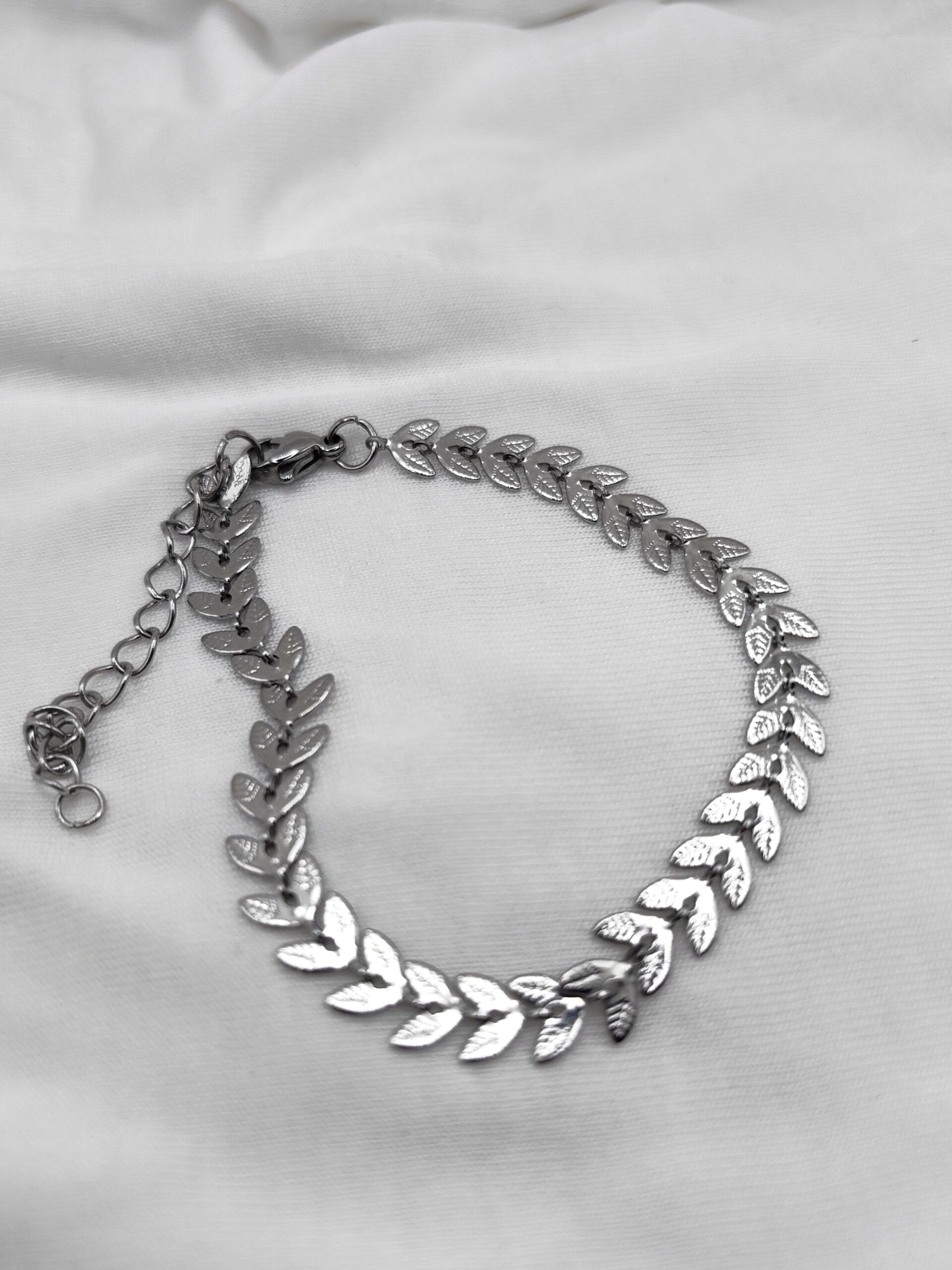 IMG_20251102_171741-01 Leaf chain - Image 1
